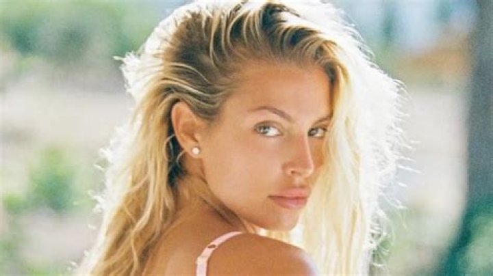 Pretty Little Liars' Lucy Hale Shares Swimsuit Photo Looking "Adorable" — Celebwell