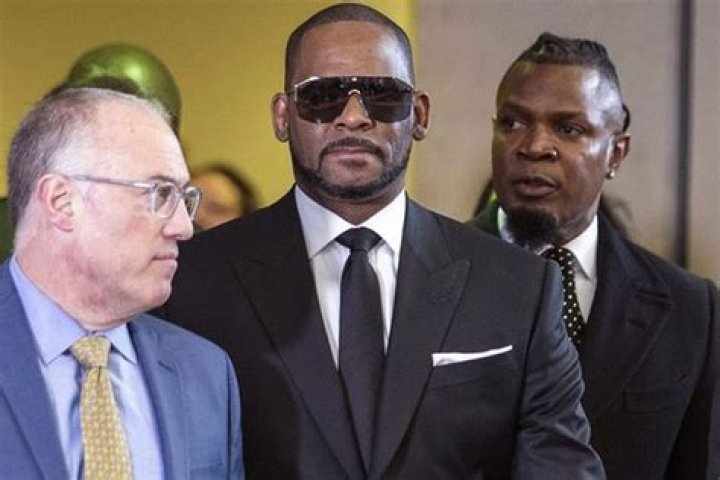 R. Kelly’s Crisis Manager, Darrell Johnson, Changes His Mind And Retracts What He Said About Trusting Kelly – People Assume Money Or Threats Changed His Mind