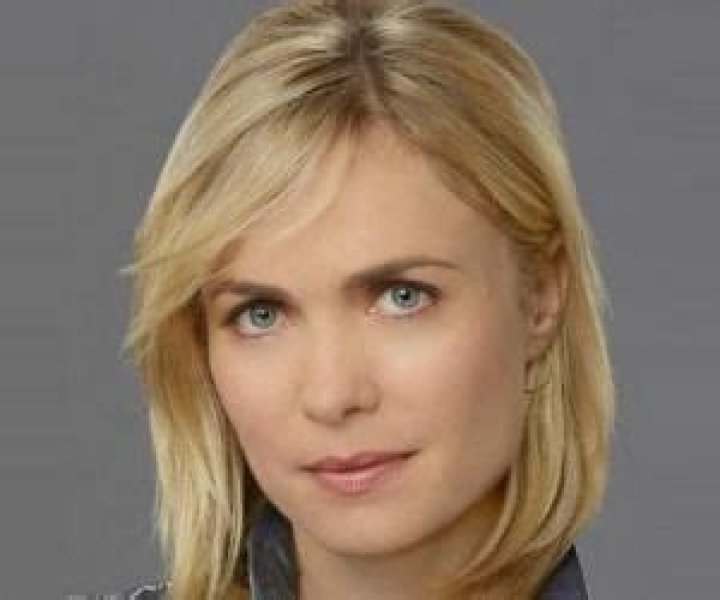 Radha Mitchell Biography - Facts, Childhood, Family Life of Australian Actress
