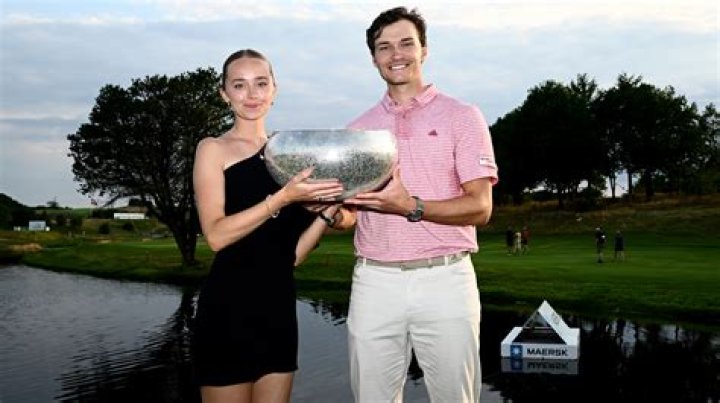 Rasmus Højgaard family, parents, siblings, girlfriend, children