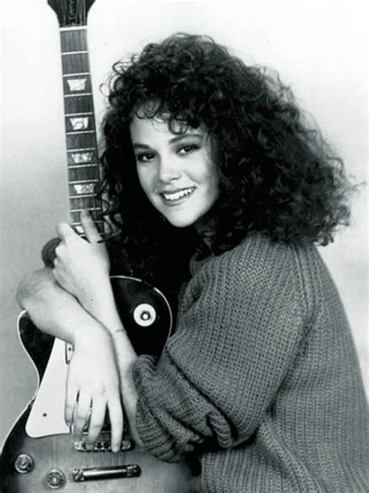 Rebecca Schaeffer Biography - Facts, Childhood, Family of Actress & Model
