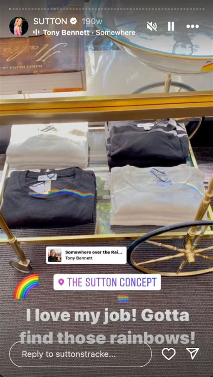 RHOBH Star Sutton Stracke In Horse Riding Gear Poses With Kyle Richards — Celebwell