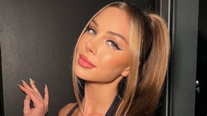 Romina Malaspina in Bathing Suit Says "Vamos Argentina!" — Celebwell