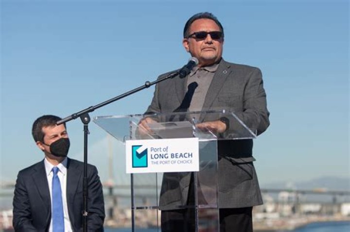 Ron Herrera Wiki, Resignation, Age, Wife, Kids, Salary, Net Worth & Bio