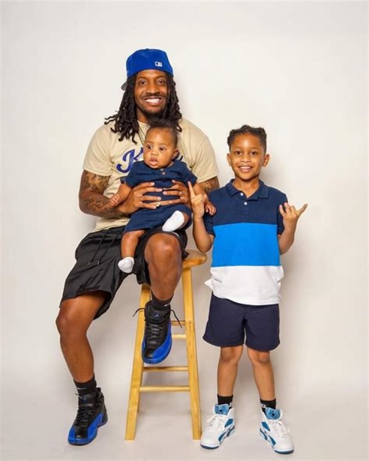 Shaq Mason age, height, ethnicity, family, college, 40 time, draft, trade, net worth, Instagram