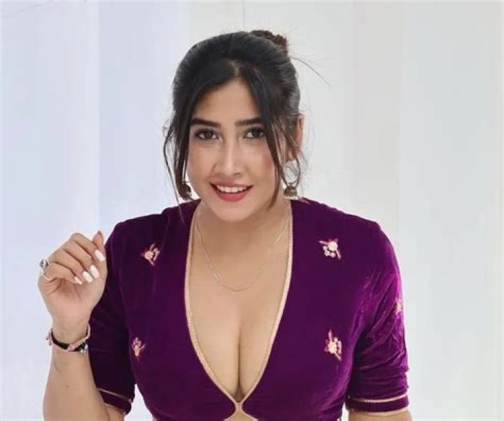 Sofia Ansari Wiki, Age, Net Worth, Boyfriend, Height & More