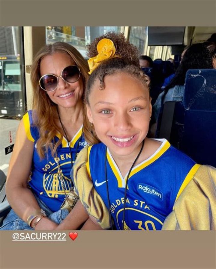 Sonya Curry Biography - Facts, Childhood, Family Life & Achievements
