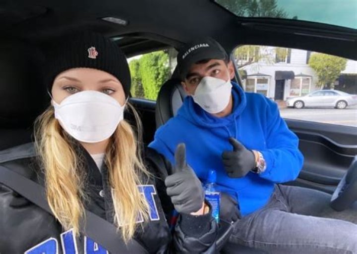 Sophie Turner And Joe Jonas Wear Face Masks As The Pregnant Beauty Stays Safe During Coronavirus Pandemic
