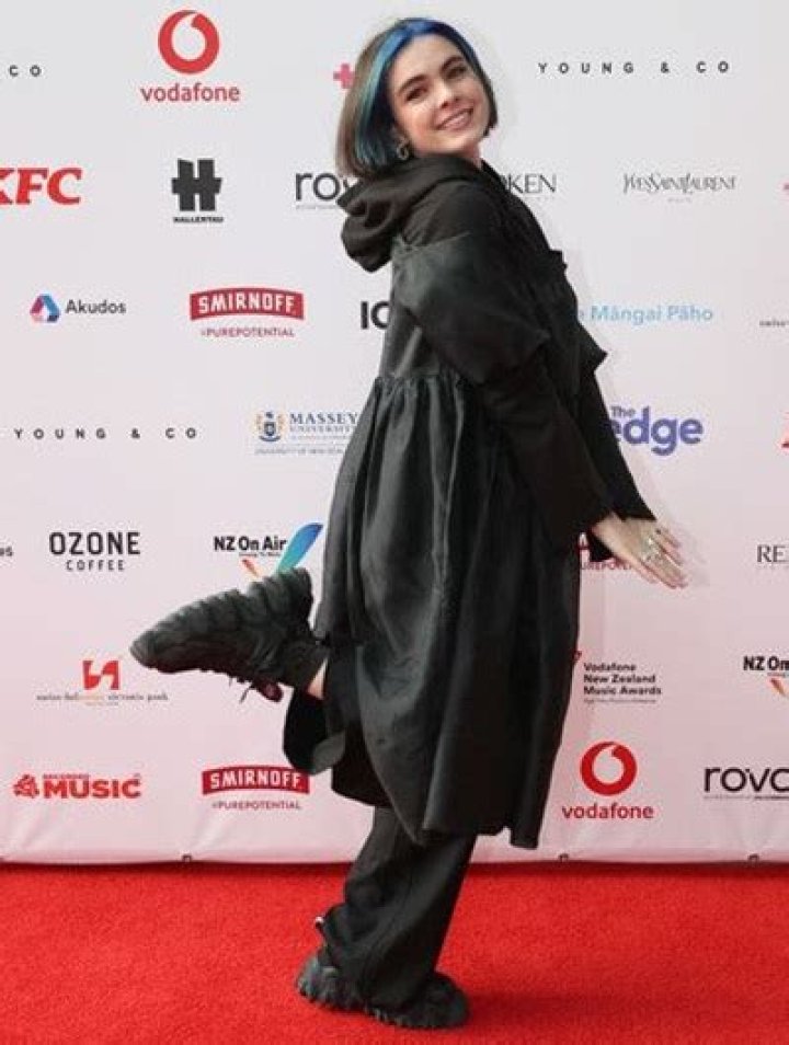 Stella Benee Height Weight Shoe Size Body Measurements Stats Facts