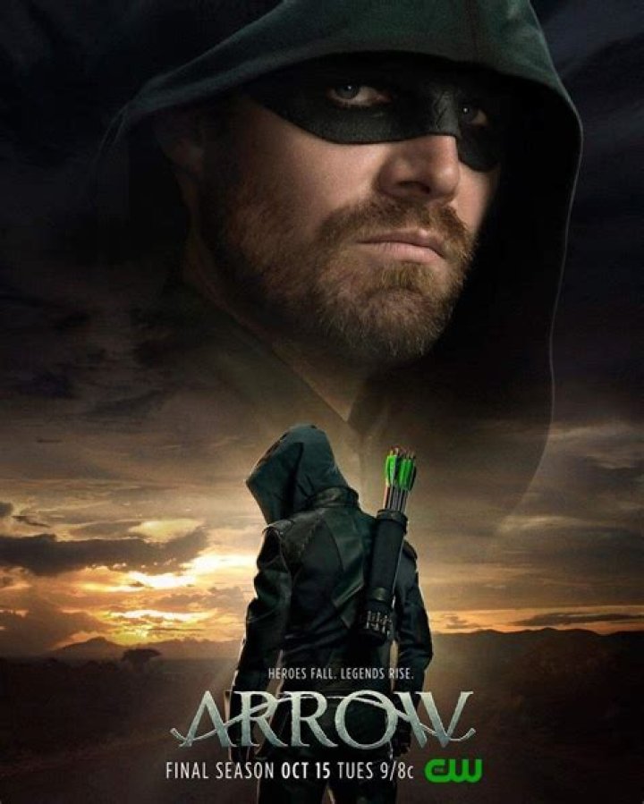 Stephen Amell Is CW’s Green Arrow