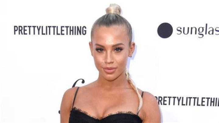 Tammy Hembrow in Bathing Suit “Can’t Wait” to Meet Baby — Celebwell