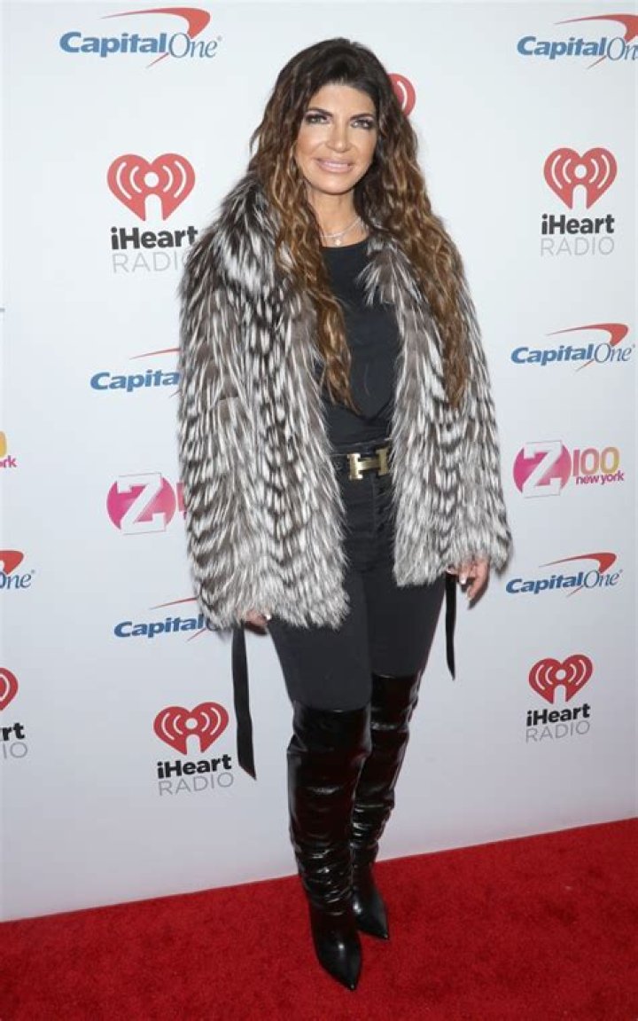 Teresa Giudice in Bathing Suit Salutes "Paradise" — Celebwell