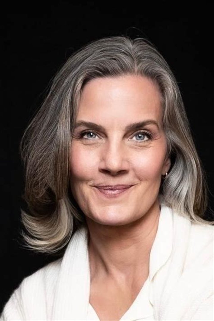 Terry Farrell Biography - Facts, Childhood, Family Life & Achievements