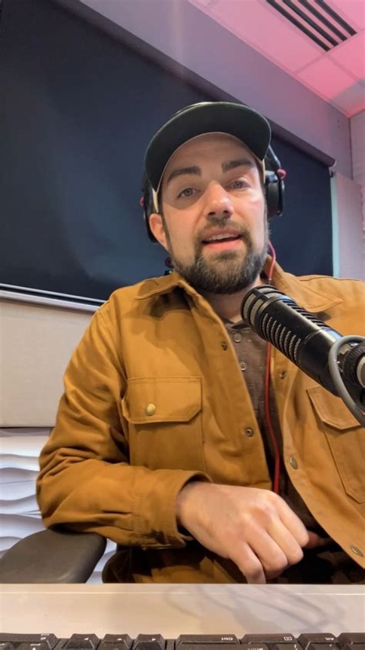 The star of a terrible DC series in line for the axe thanks everyone for the ongoing support it apparently has