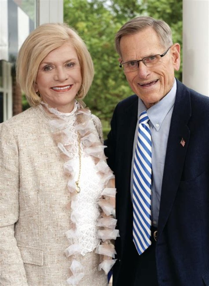 Tom Love Obituary, Biography, Wife and Children, Founder of Love’s Travel Stops