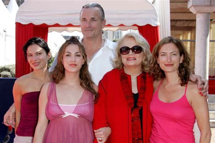 Tom Rowlands family, wife, children, parents, siblings