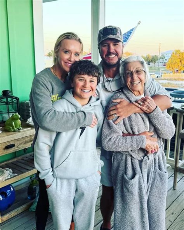 Tommy Bryan Wiki (Luke Bryan father), age, height, wife, children, net worth