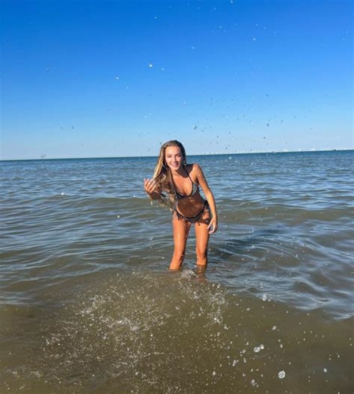 Too Hot to Handle's Beaux Raymond Shares Swimsuit Saying "Oh Hi Bump"