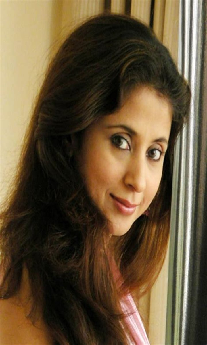 Urmila Matondkar Biography - Facts, Childhood, Family Life & Achievements of Indian Actress