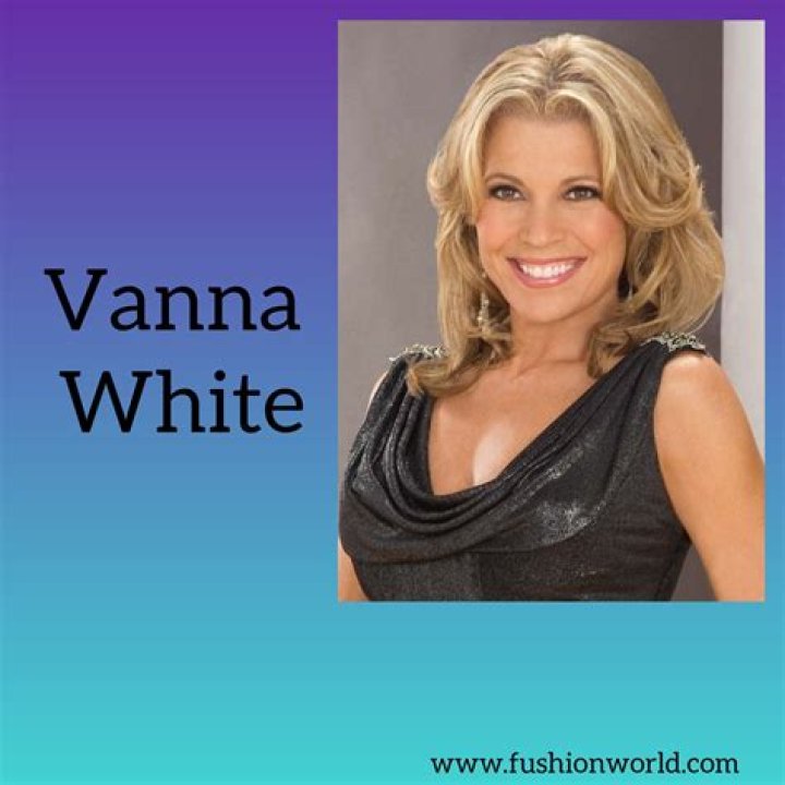 Vanna White Biography - Childhood, Life Achievements & Timeline