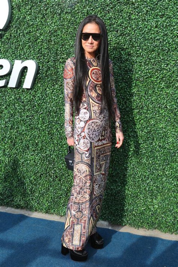 Vera Wang Shares Swimsuit Photo Saying "Good Day Sunshine" — Celebwell