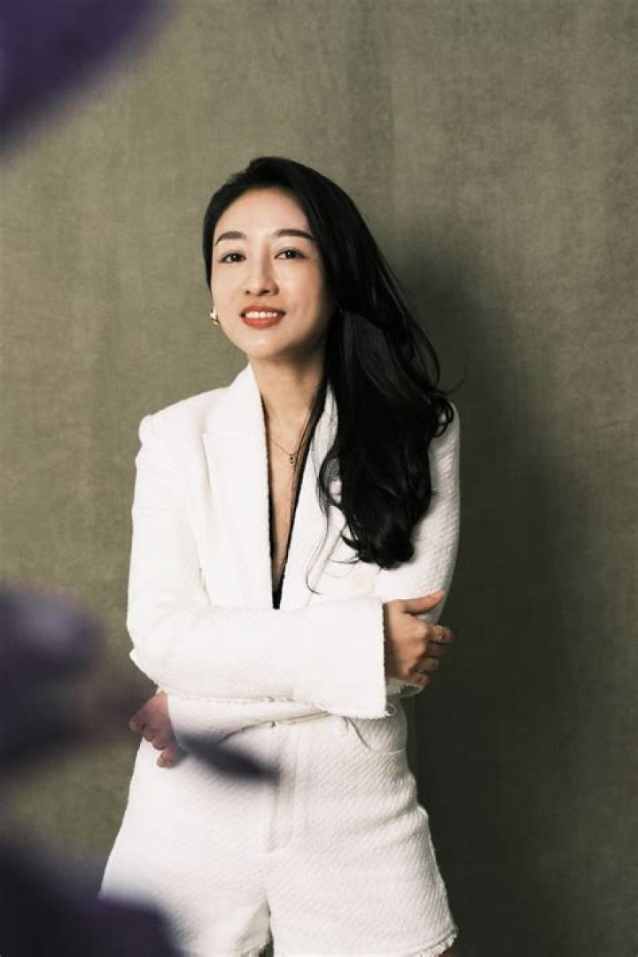 Veronica Wang - Bio, Facts, Family Life of Canadian YouTuber