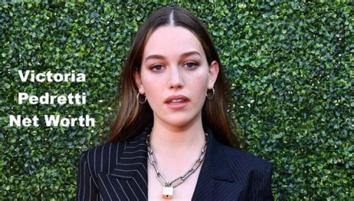 Victoria Pedretti career earnings and net worth