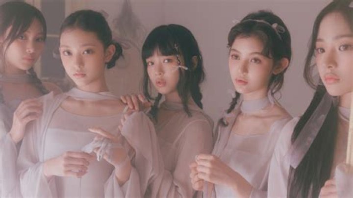 What are the lyrics to NewJeans’ new song ‘ASAP?’