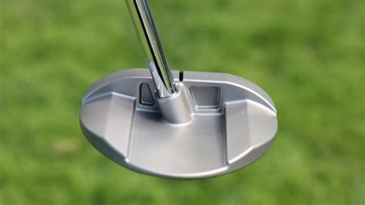 What clubs does Viktor Hovland use? What putter does Viktor Hovland use?