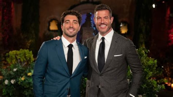 What did Joey Graziadei and Jesse Palmer think of Zoe Antona’s eccentric ‘Bachelor’ entrance?