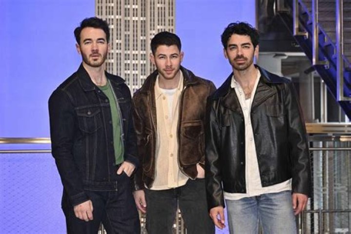 What ethnicity are the Jonas Brothers? – Celebrity