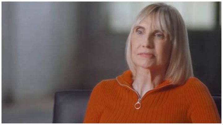 What happened to Carolyn Warmus’ face?