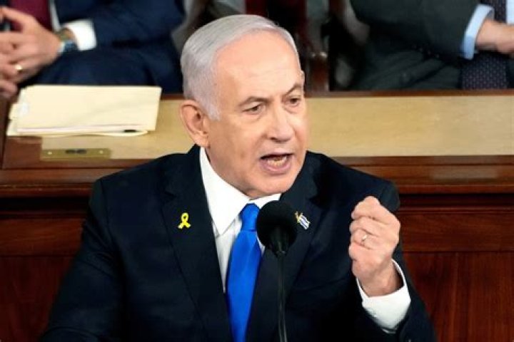 What is Benjamin Netanyahu’s I.Q. and education background?