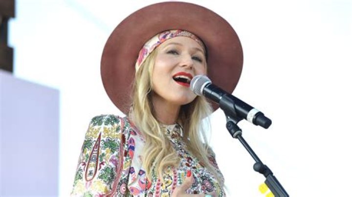 What is Jewel’s dating history? The country singer’s previous relationships, explained