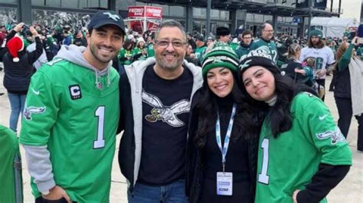 What is ‘The Bachelor’ star Joey Graziadei’s favorite sports team?