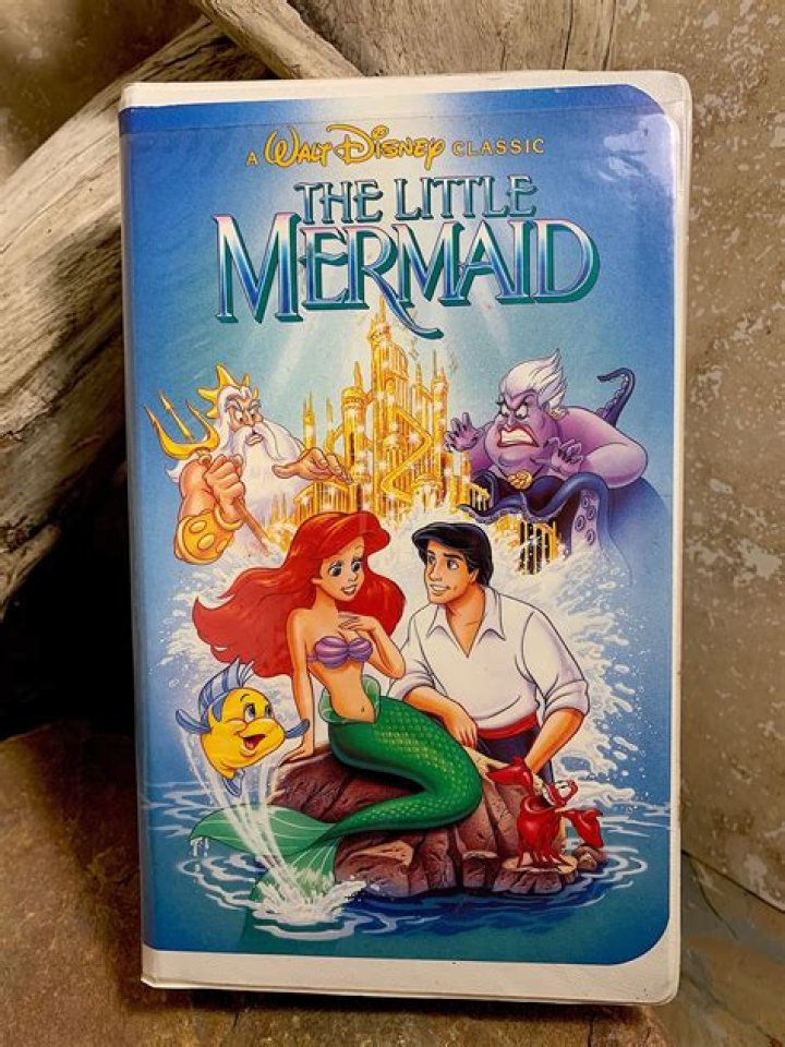 What is the moral of the original Little Mermaid? – Celebrity