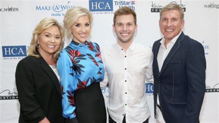 Where can I stream ‘Chrisley Knows Best,’ and what is the show about?