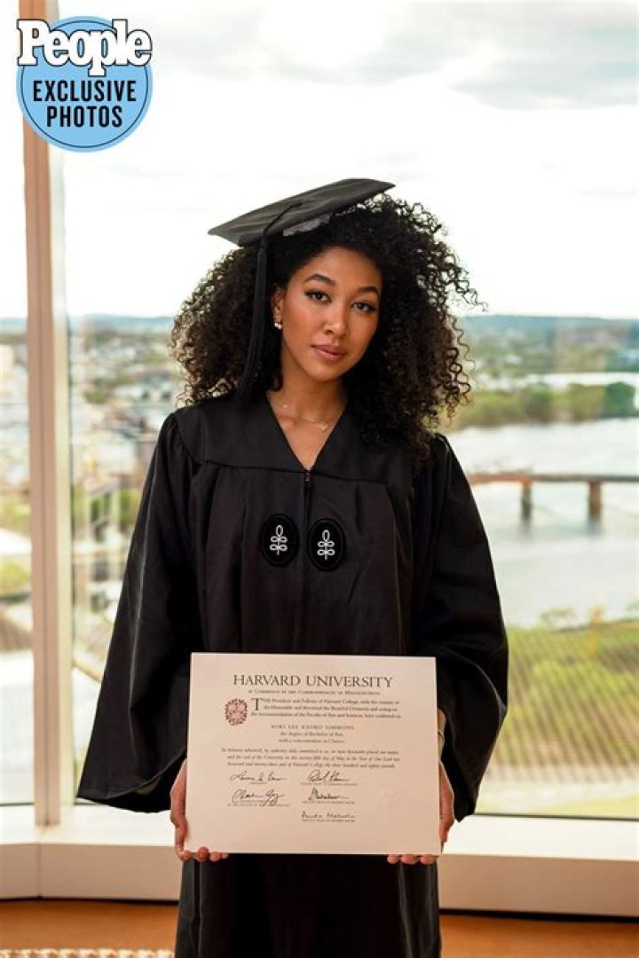 Where did Aoki Lee Simmons go to college and high school? Did Aoki Lee graduate from Harvard?