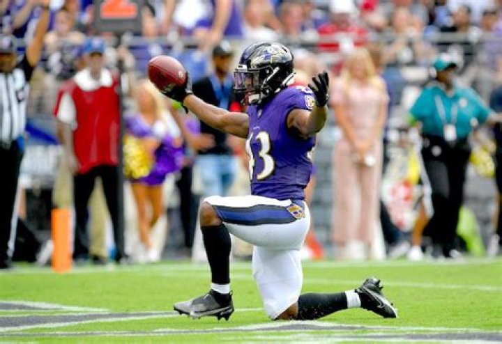 Where did Justice Hill go to college? Did Justice Hill play college football?