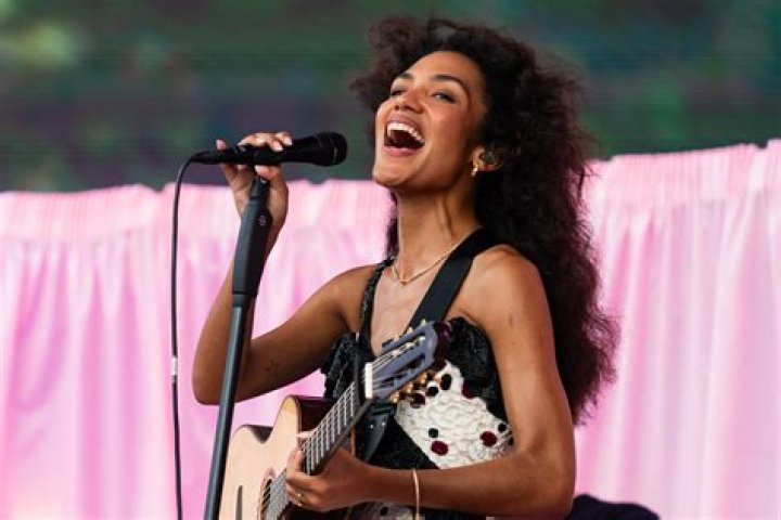 Where does Mike Dean live?