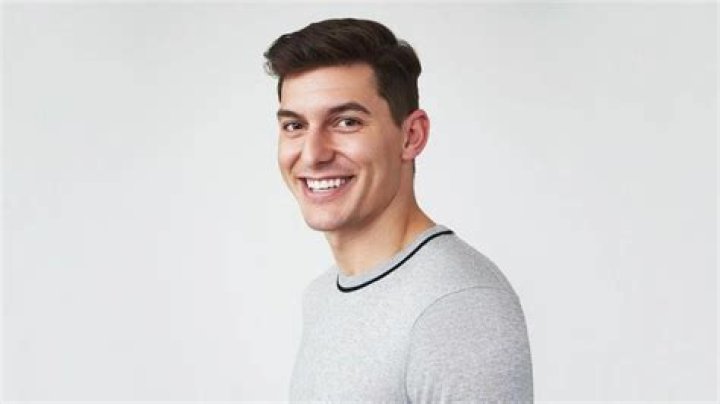 Where is ‘Bachelor in Paradise’ hunk Tanner Courtad from?