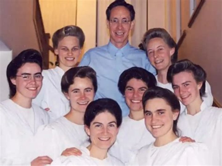 Where is Warren Jeffs wife now?