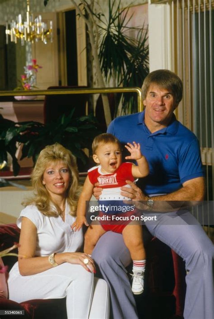 Who are Pete Rose and Carol J. Woliung children?