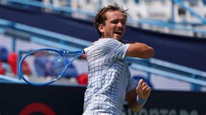 Who is Daniil Medvedev coach Gilles Cervara? Wiki, age, players coached, salary, net worth