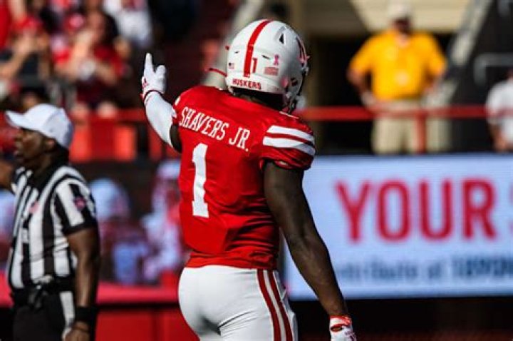 Who is Earnie Shavers’ son Earnie Shavers Jr.?