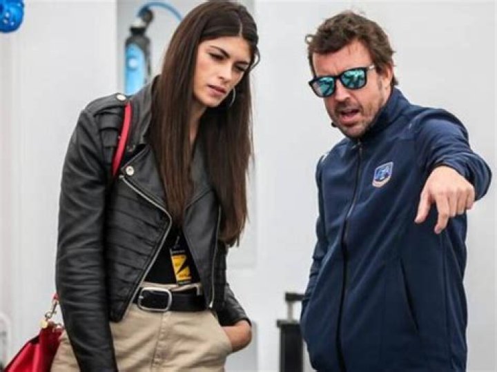 Who is Fernando Alonso ex-wife and cause of divorce?