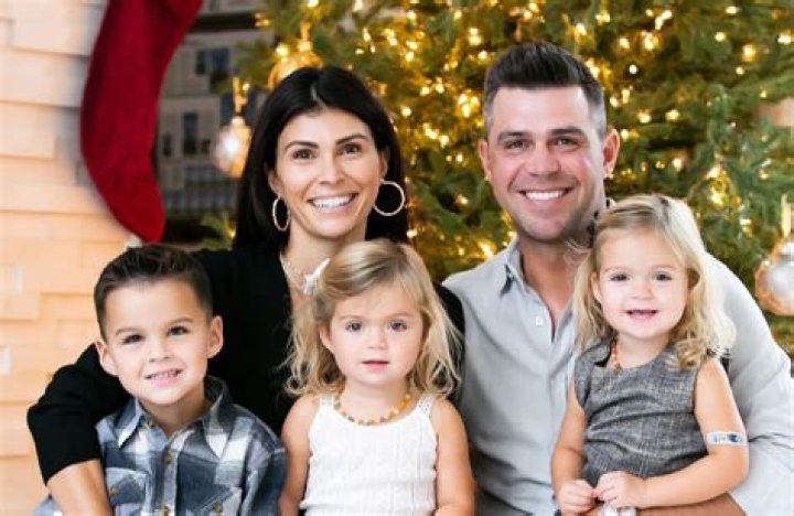 Who is Gary Woodland mother Linda Woodland? Wiki, age, height, husband, children, net worth