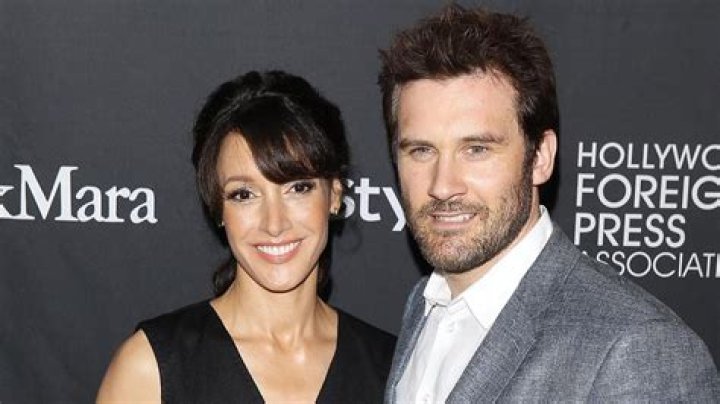 Who is Jennifer Beals husband Ken Dixon?