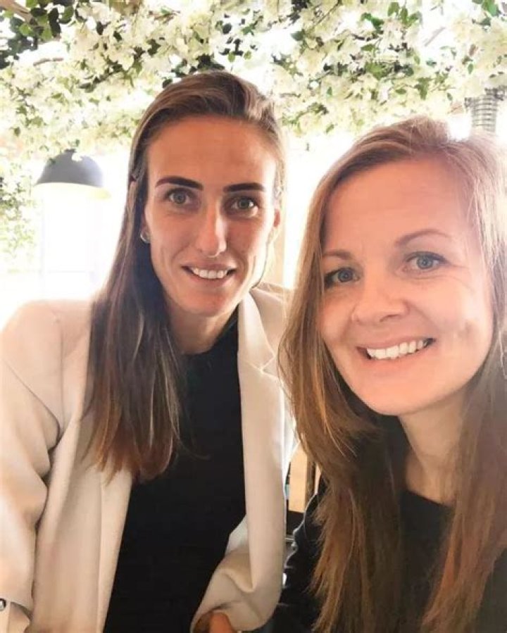 Who is Jill Scott partner Shelley Unitt? Bio, age, birthday, height, career, Instagram