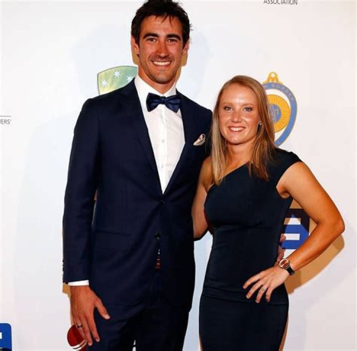 Who is Mitchell Starc wife Alyssa Healy?